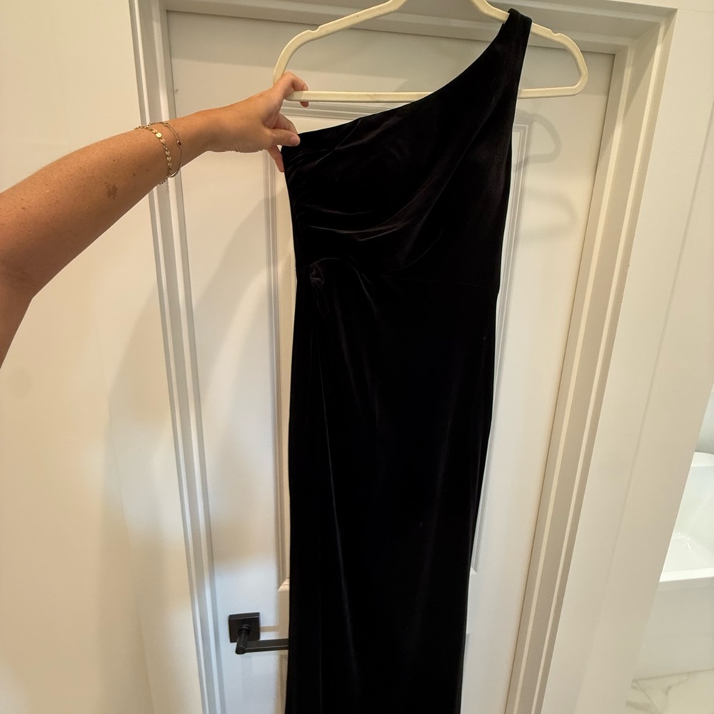 Azazie Black Velvet One-Shoulder Dress